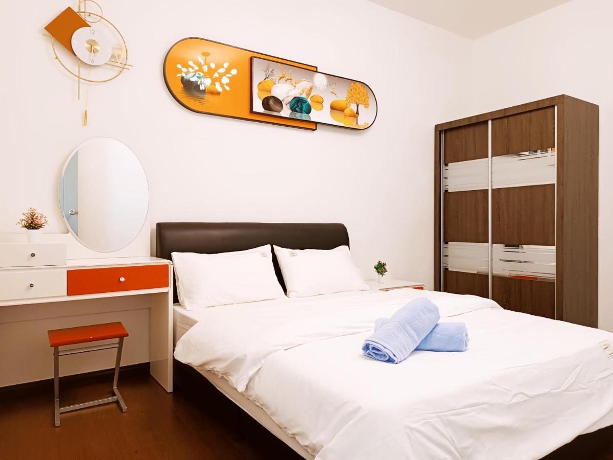 Suitetrails - Amazing 4 bedroom townhouse with ample parking