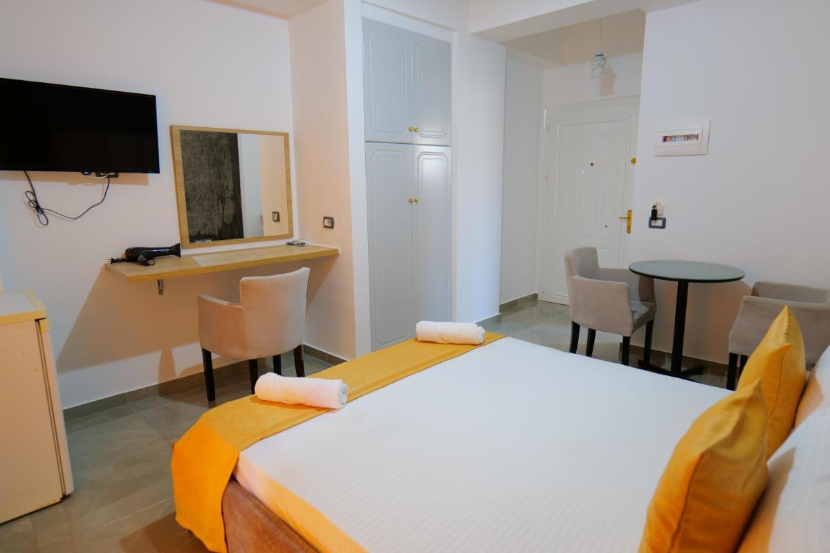 HOTEL ADI-VERA - Housity
