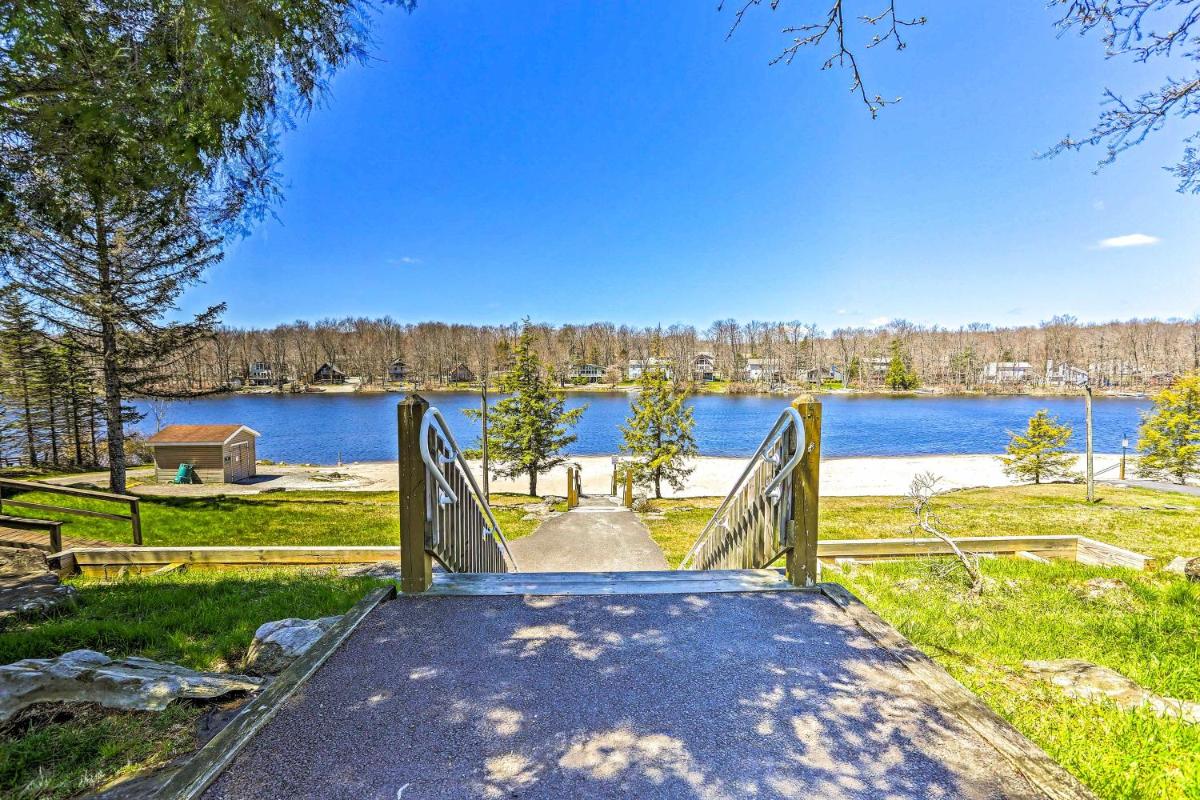 Cozy Pet-Friendly Cabin with Sauna - Near Skiing! - Housity