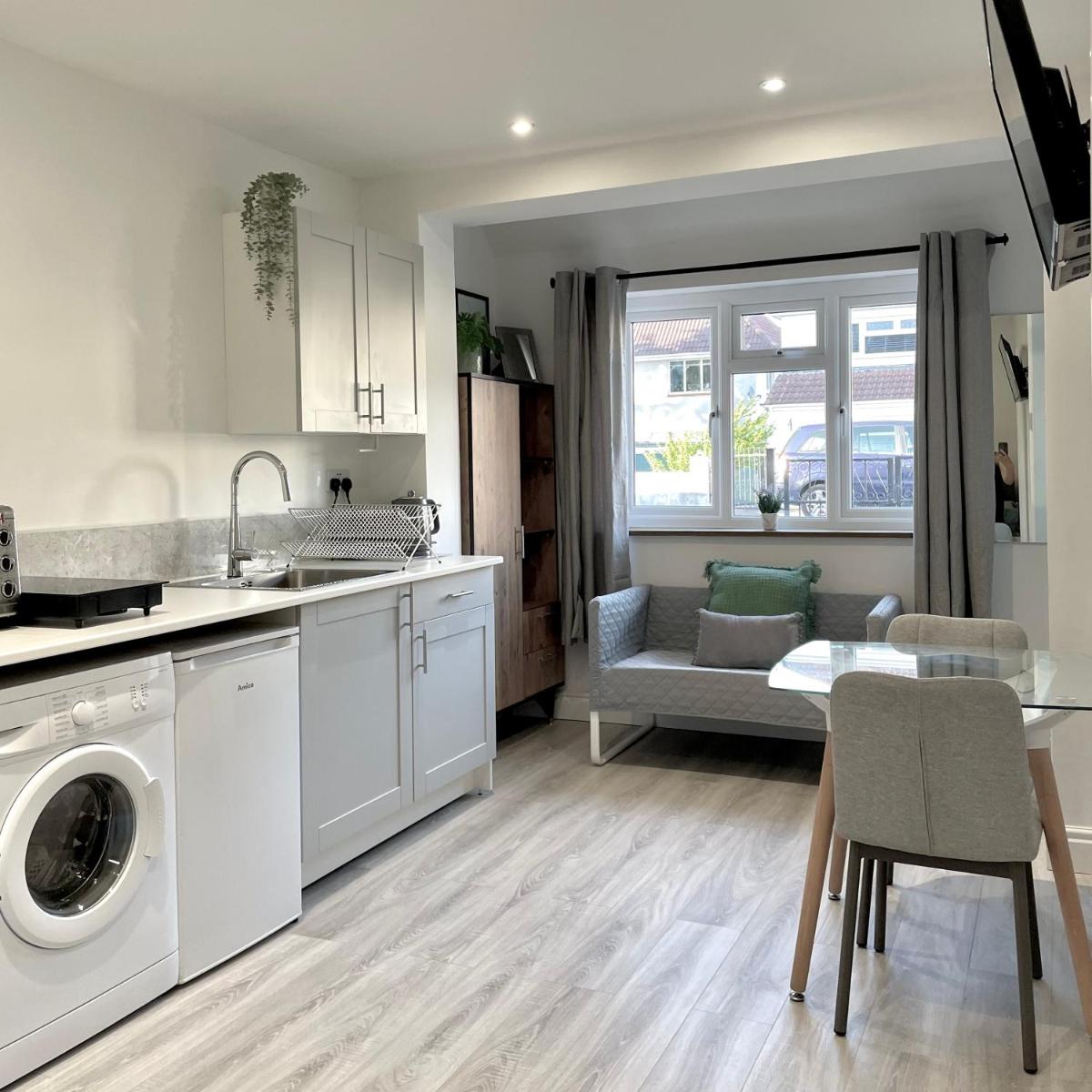 Studio16 - Housity
