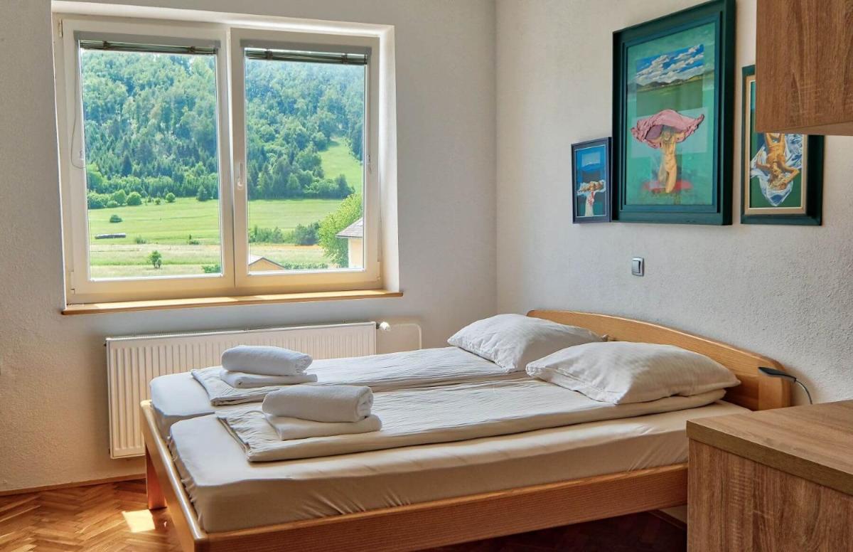 Prenočišča Miklavčič - Housity