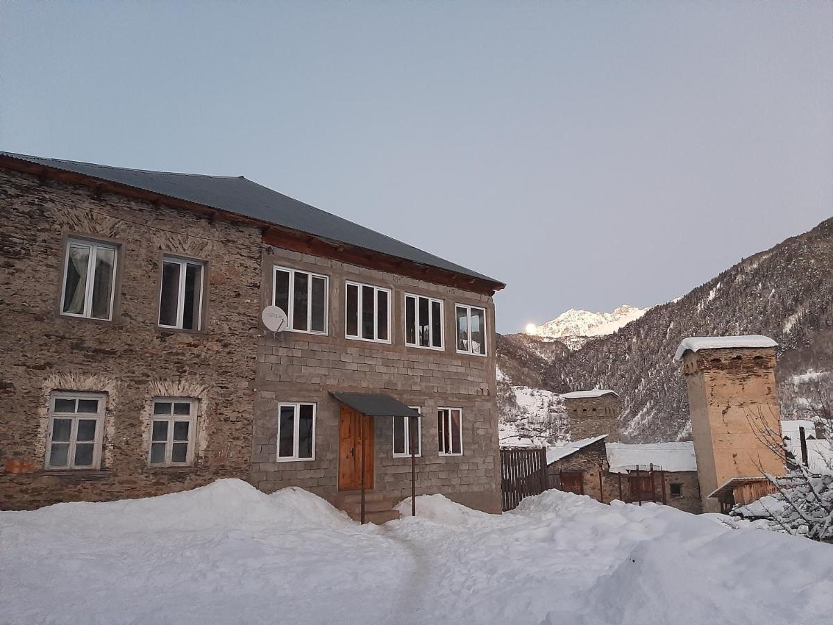 XOSTEL GOCHA - Housity
