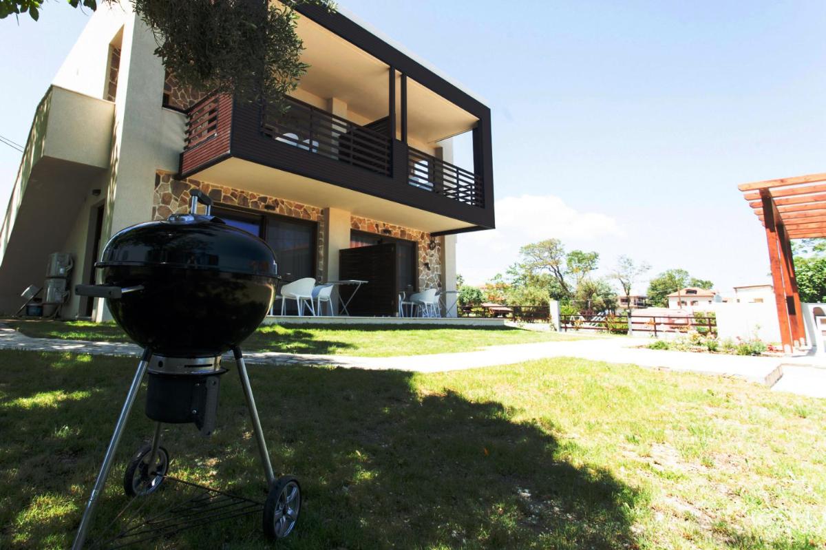 Marineiko Luxury Apartments - Housity