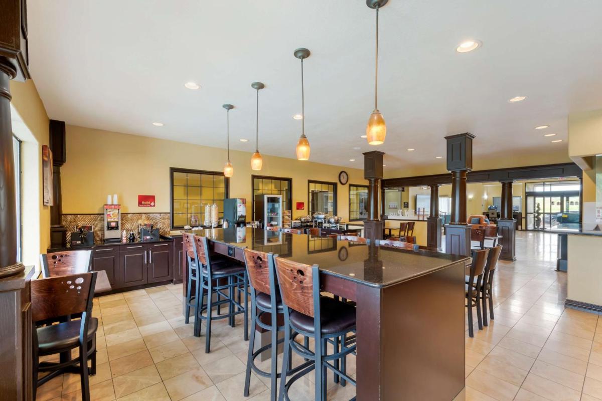 Best Western Plus DFW Airport Suites - Housity