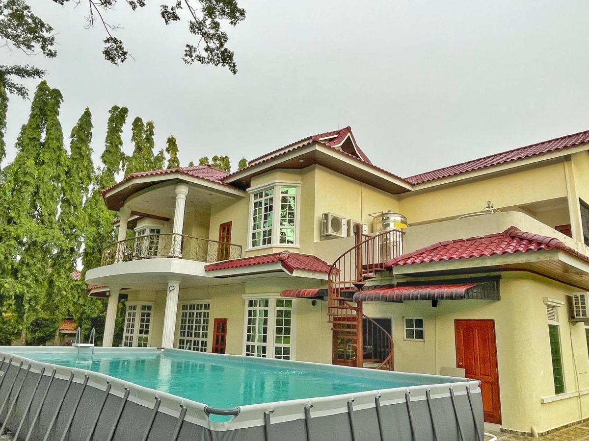 Yussy Homestay at Afamosa Bungalow - Housity
