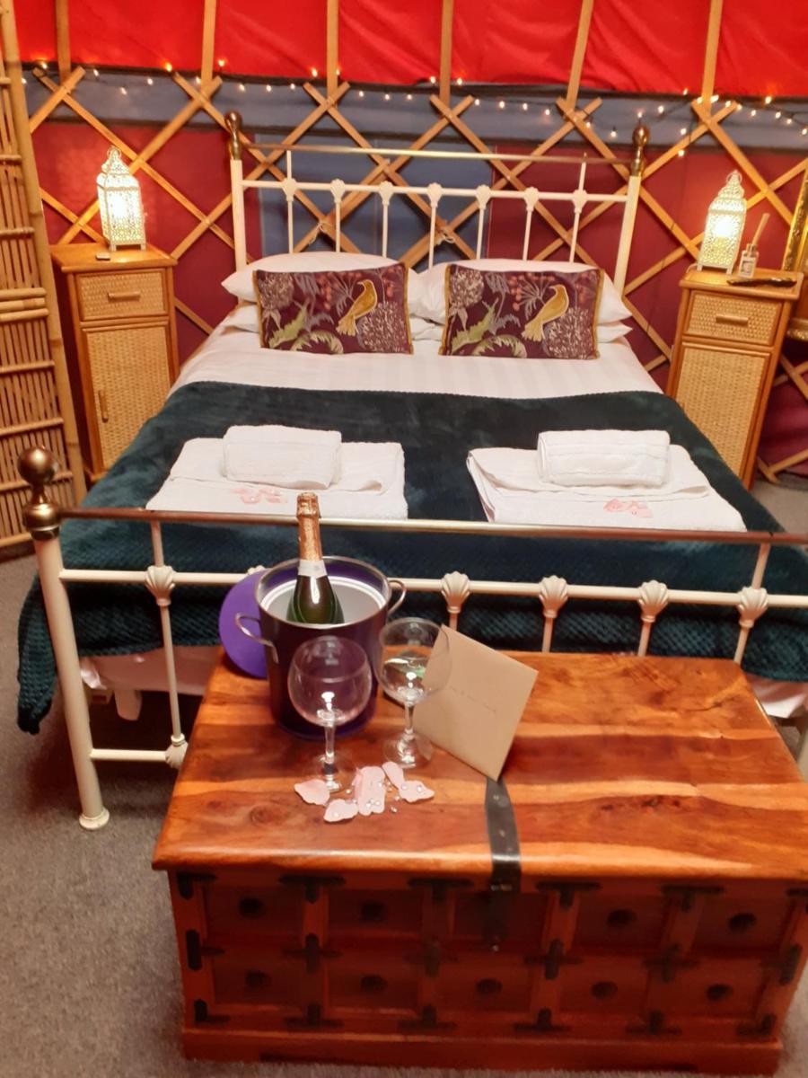 Orchard View Yurt & Hot Tub Somerset - Housity