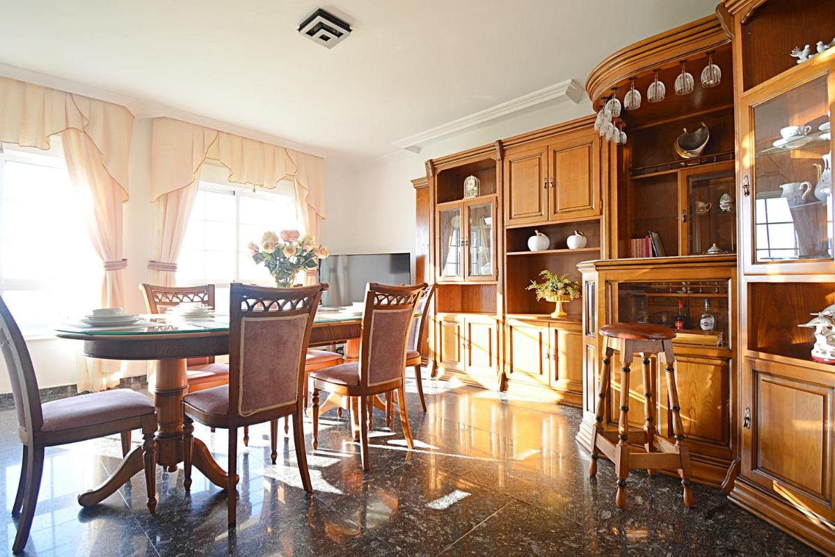 Apartamentos Maquieira - Housity