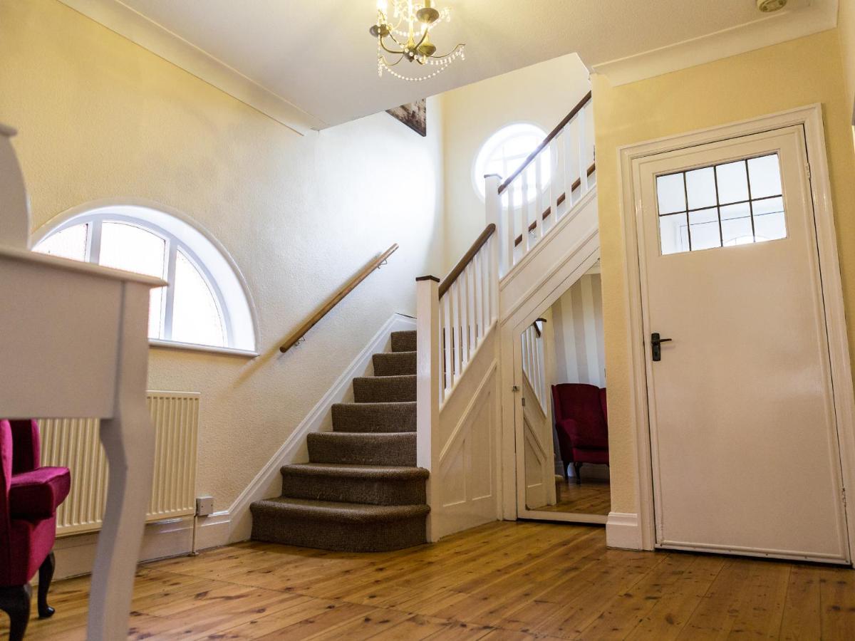 12 Holbeck Avenue - Housity