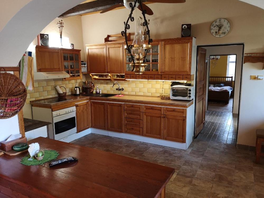 Country house Horné Držkovce - Housity