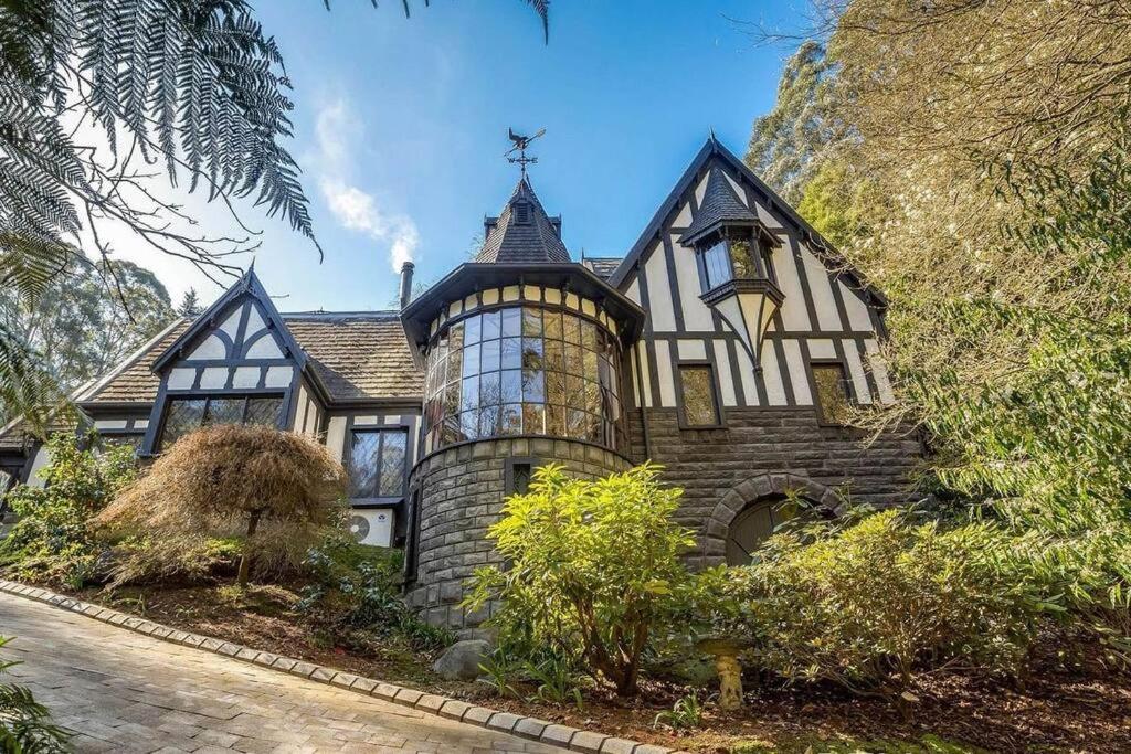 Fernhill Estate “ Gingerbread House” - Housity