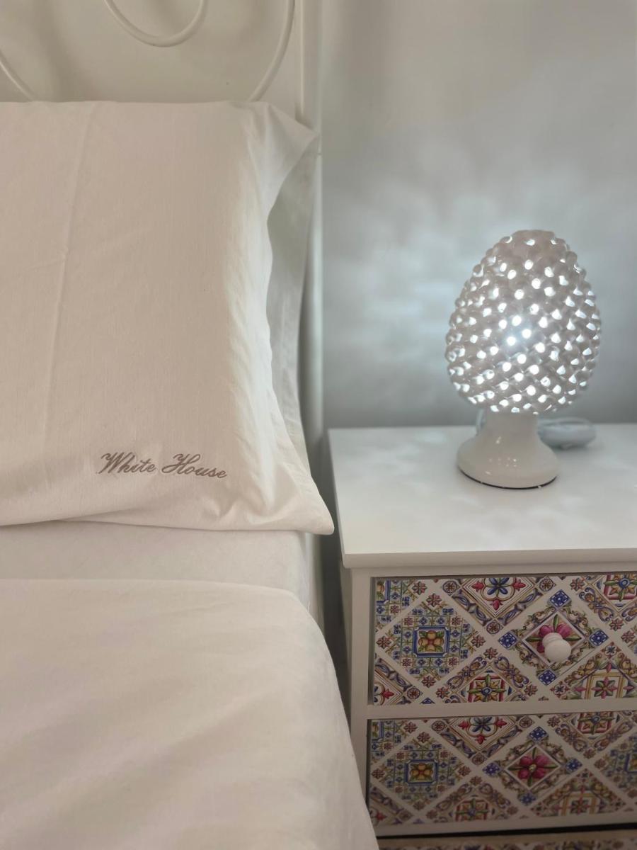 Salentina White House - Housity