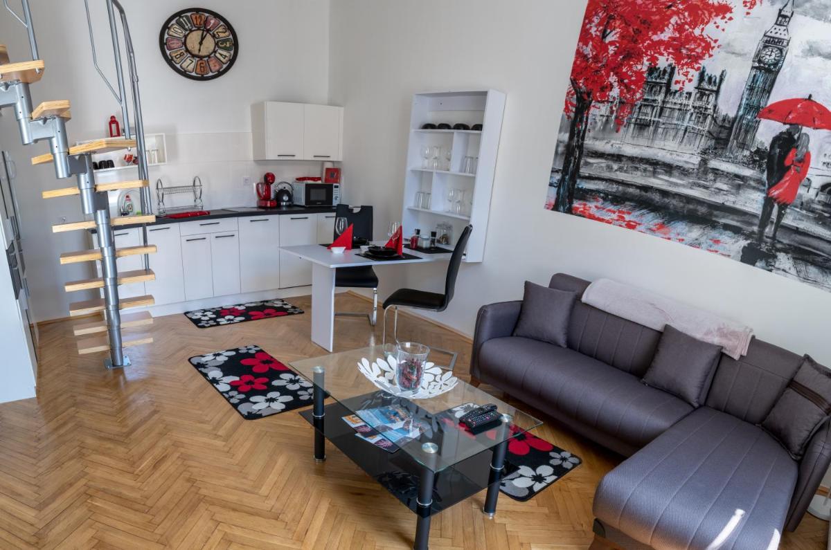 Biztos Kuckó - Housity