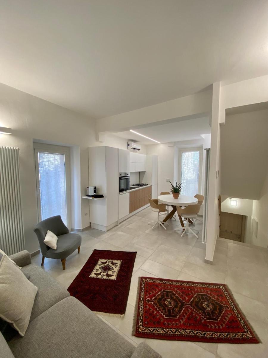 Lucianita House - Housity