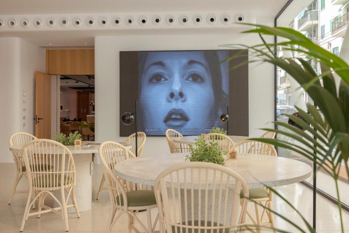 Un restaurante o sitio para comer en HM Palma Blanc