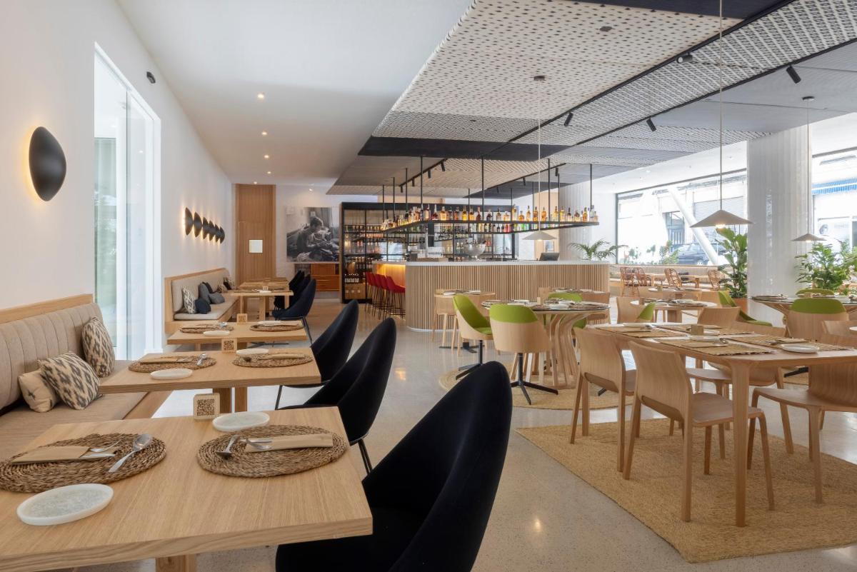 Un restaurante o sitio para comer en HM Palma Blanc