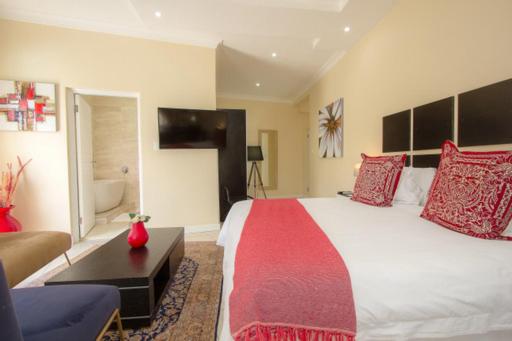 Royal Hills Lodge and Spa - Housity