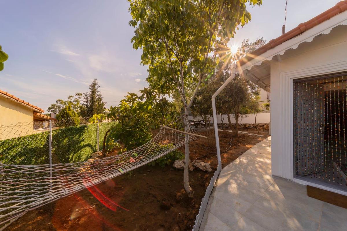 Serene House with Sea View and Muratpasa - Housity