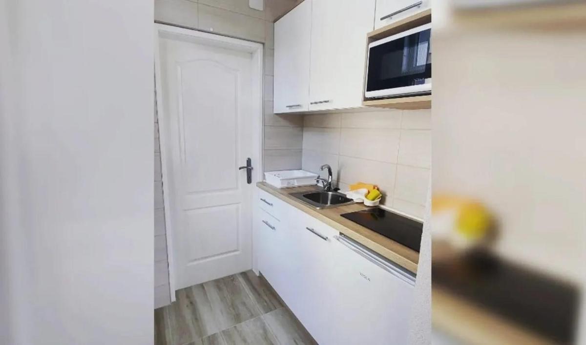 Vila Srbija - Housity
