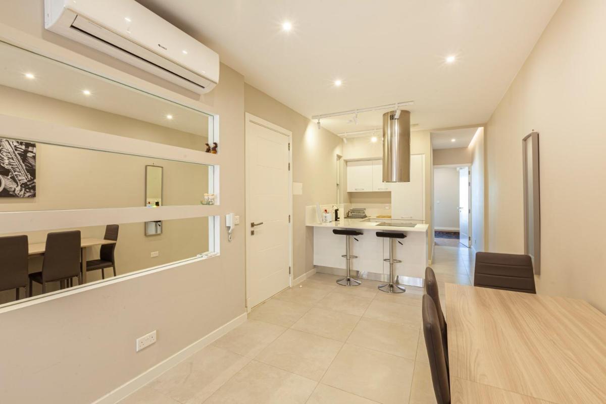 Brand new 1BR in central MALTA-Hosted by Sweetstay - Housity