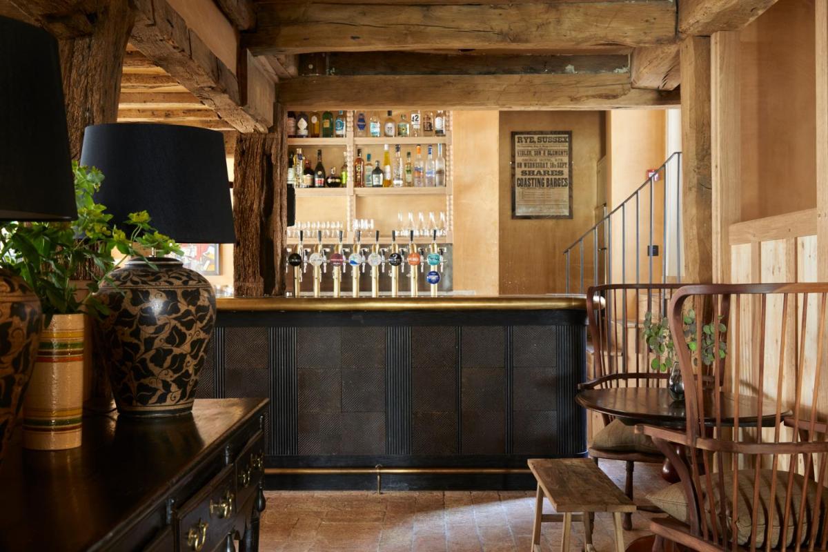 The George In Rye - Housity