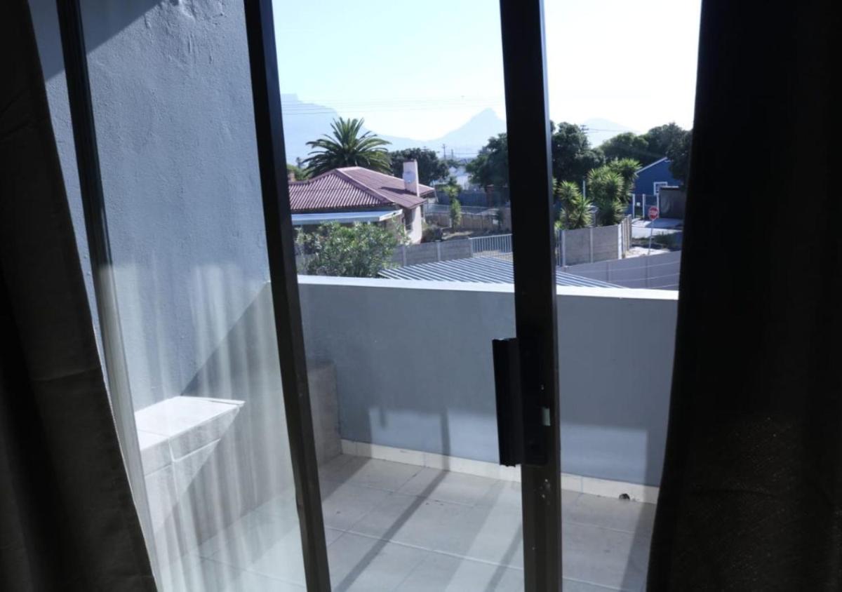 Pixie Lodge - Housity