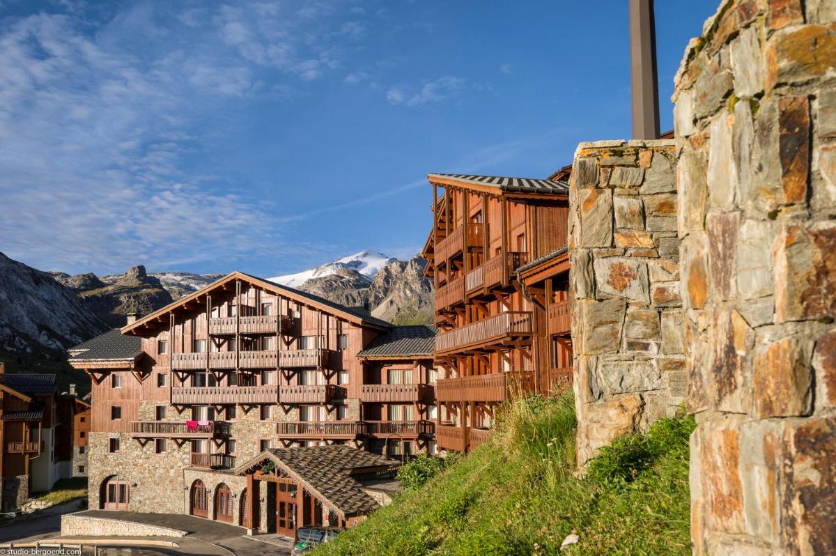 Vue générale sur la montagne ou vue sur la montagne depuis l'appart'hôtel