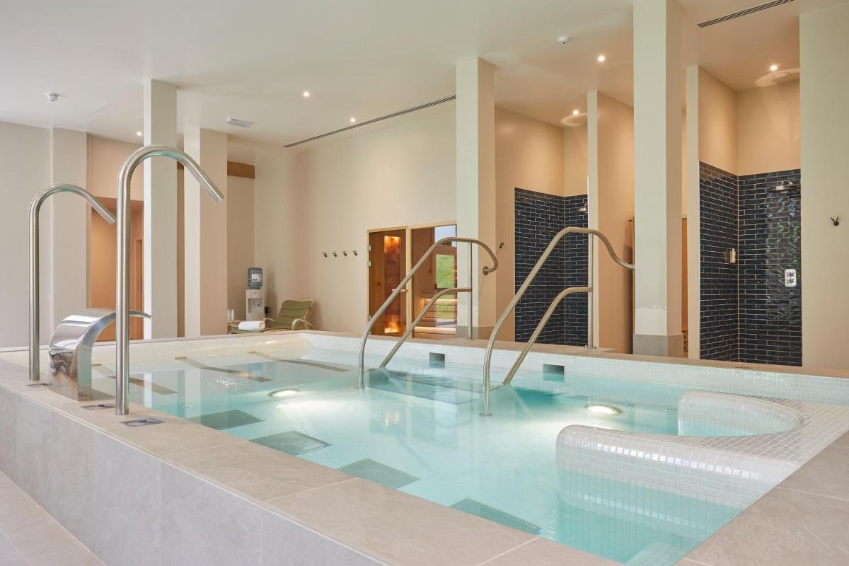 The Retreat, Elcot Park - Housity