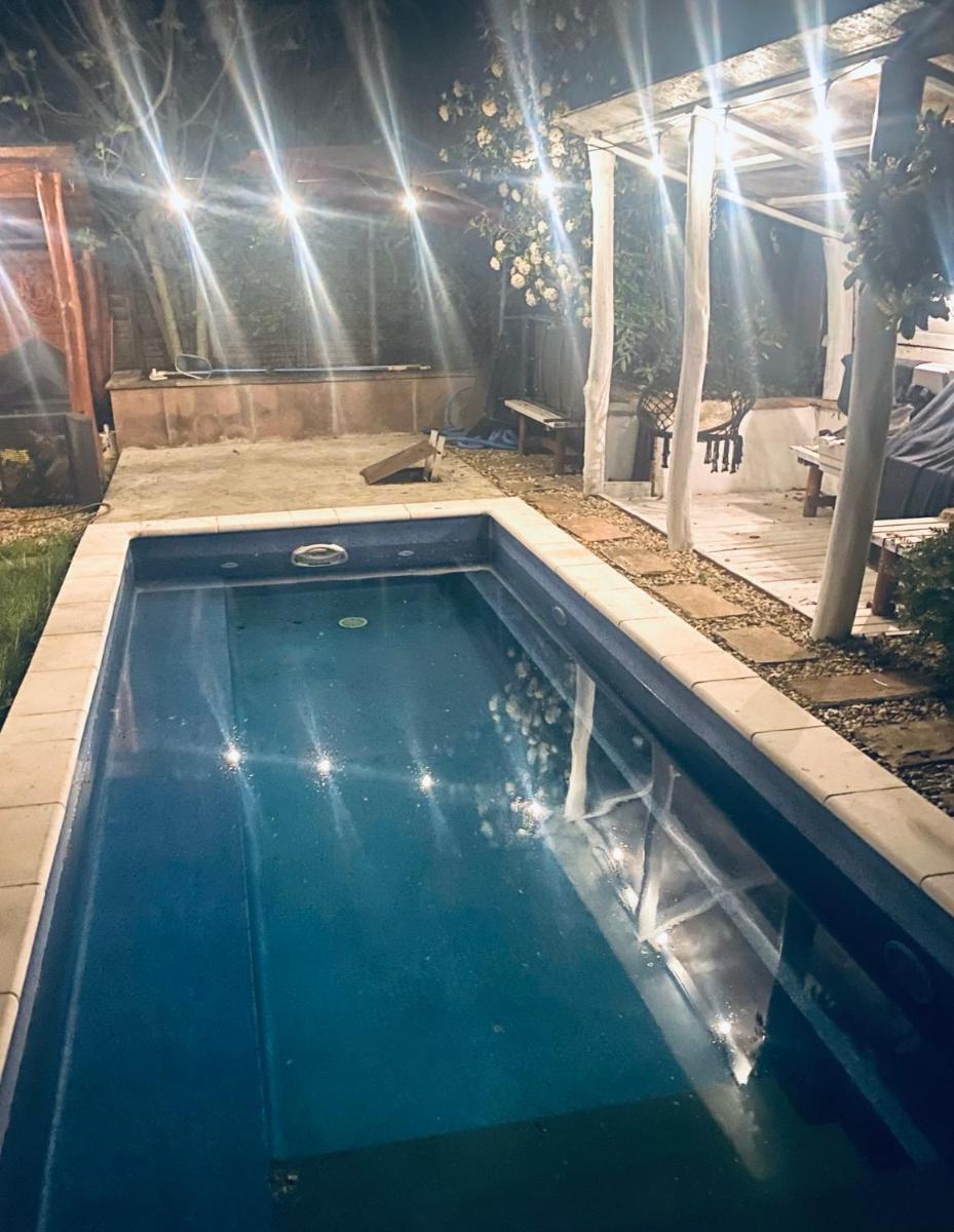 Modern house in central with pool - Housity