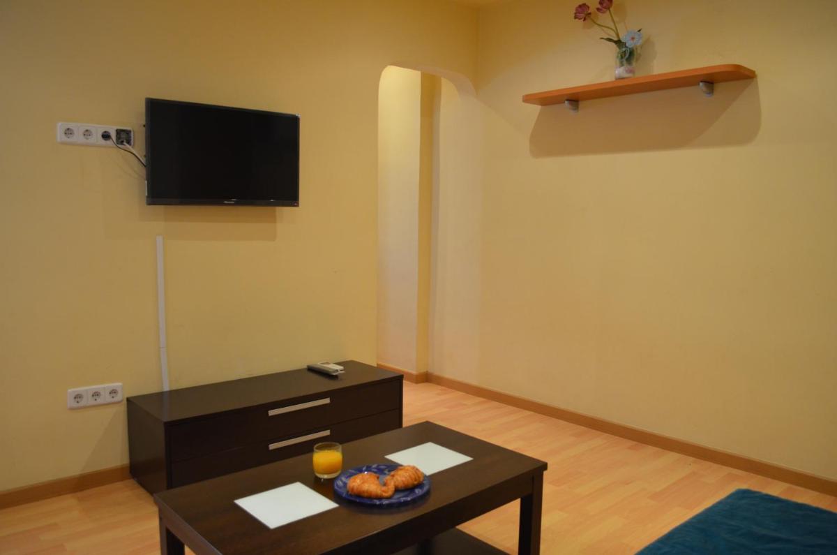 Apartment Bed&BCN Sant Andreu II - Housity