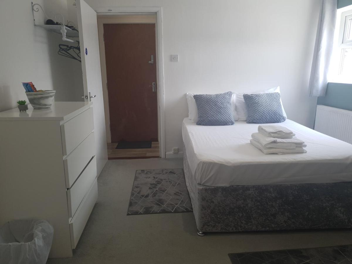 Cozy Crib - 1 Bed Studio - Housity