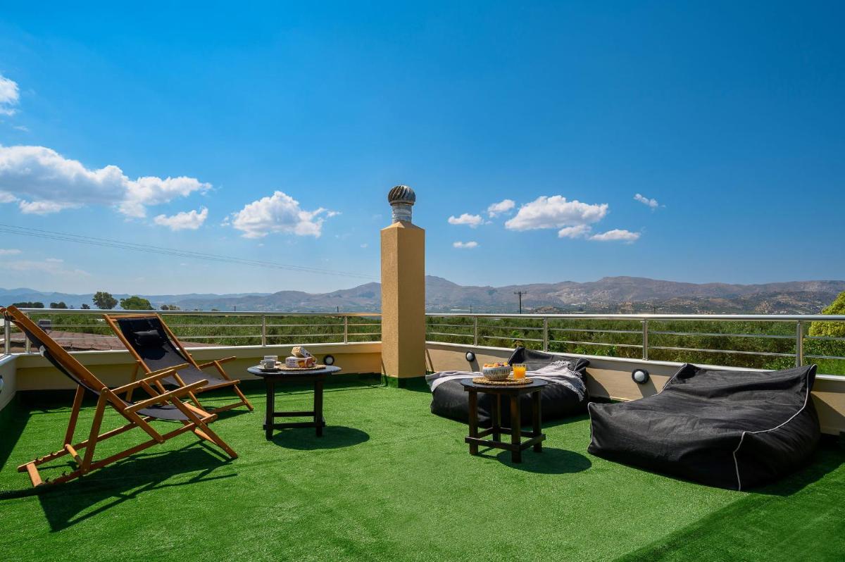 Chrisi`s house with jacuzzi - Housity