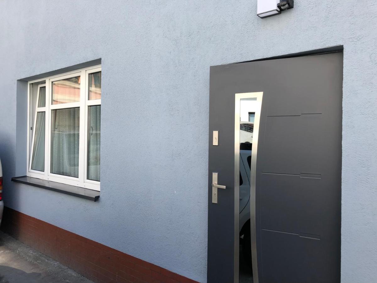 Cichy Zaułek 2 - Housity