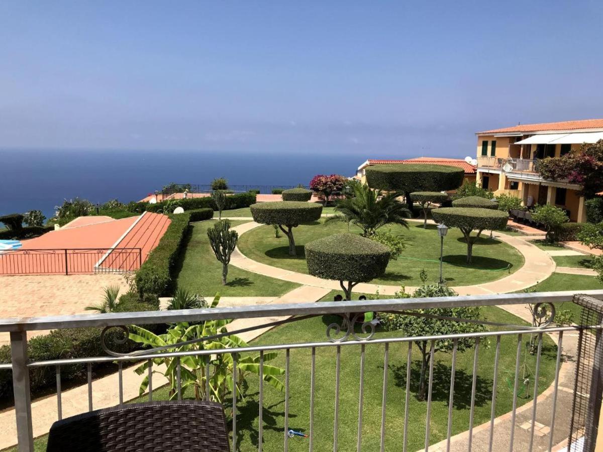 Casa Marzy- Charming Tropea Studio with Pool, Sea & Volcano Views - Housity