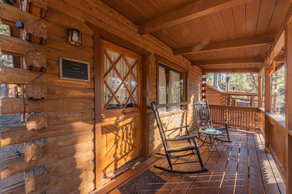 Forest Cabin 5 Old Glory - Housity