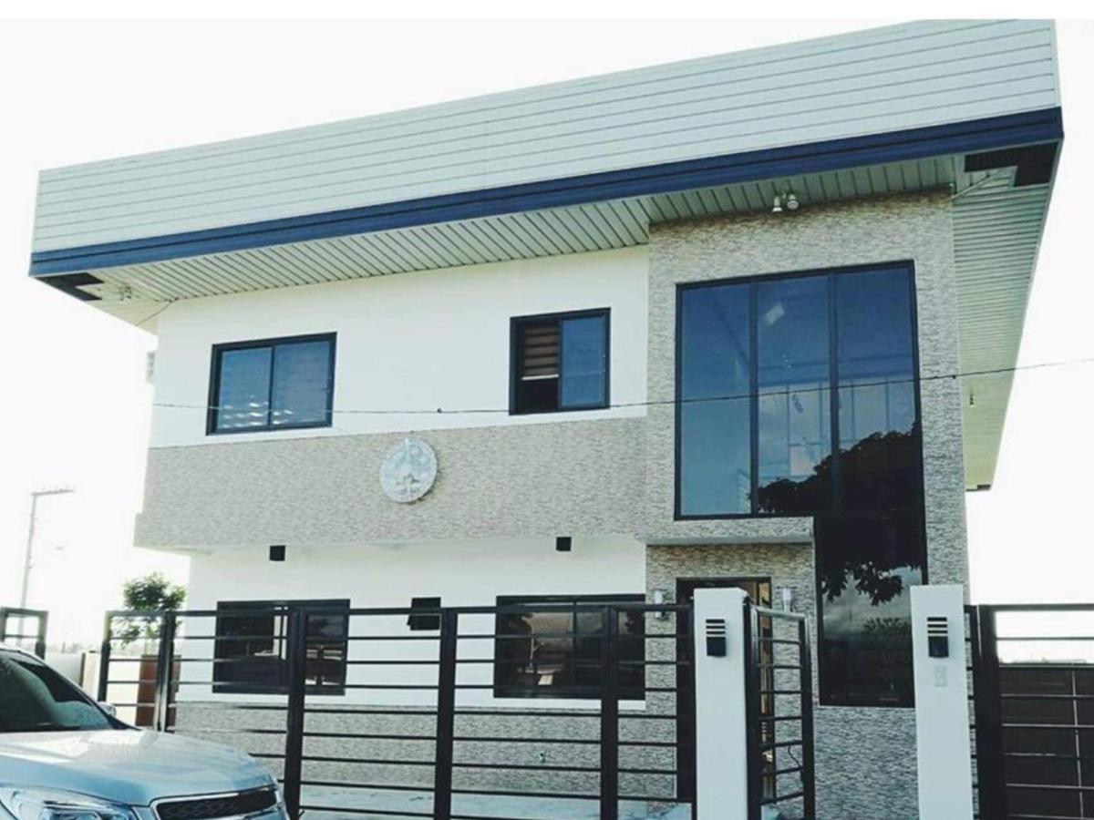 Beach House D Laiya Batangas - Housity