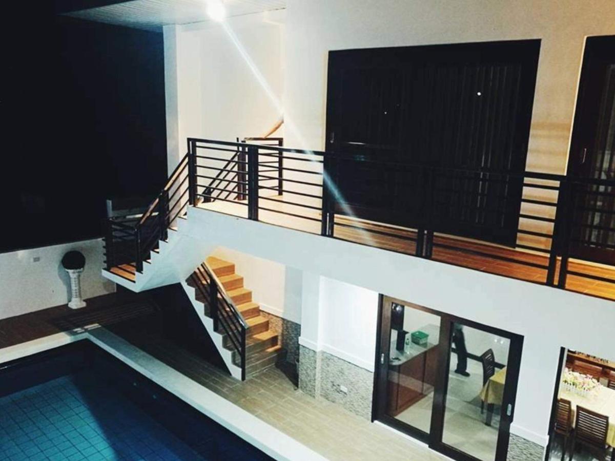 Beach House D Laiya Batangas - Housity