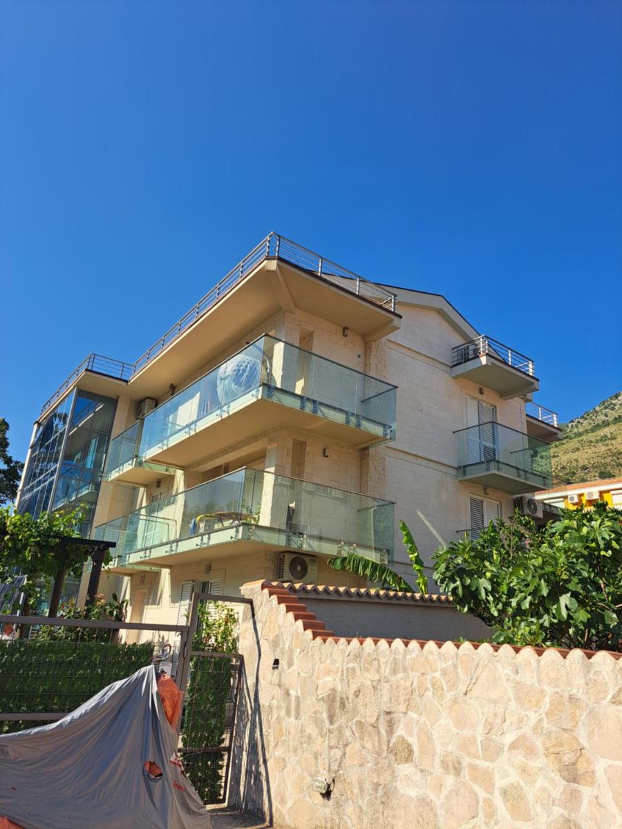 Suitetrails - Apartments with sea view in Prcanj
