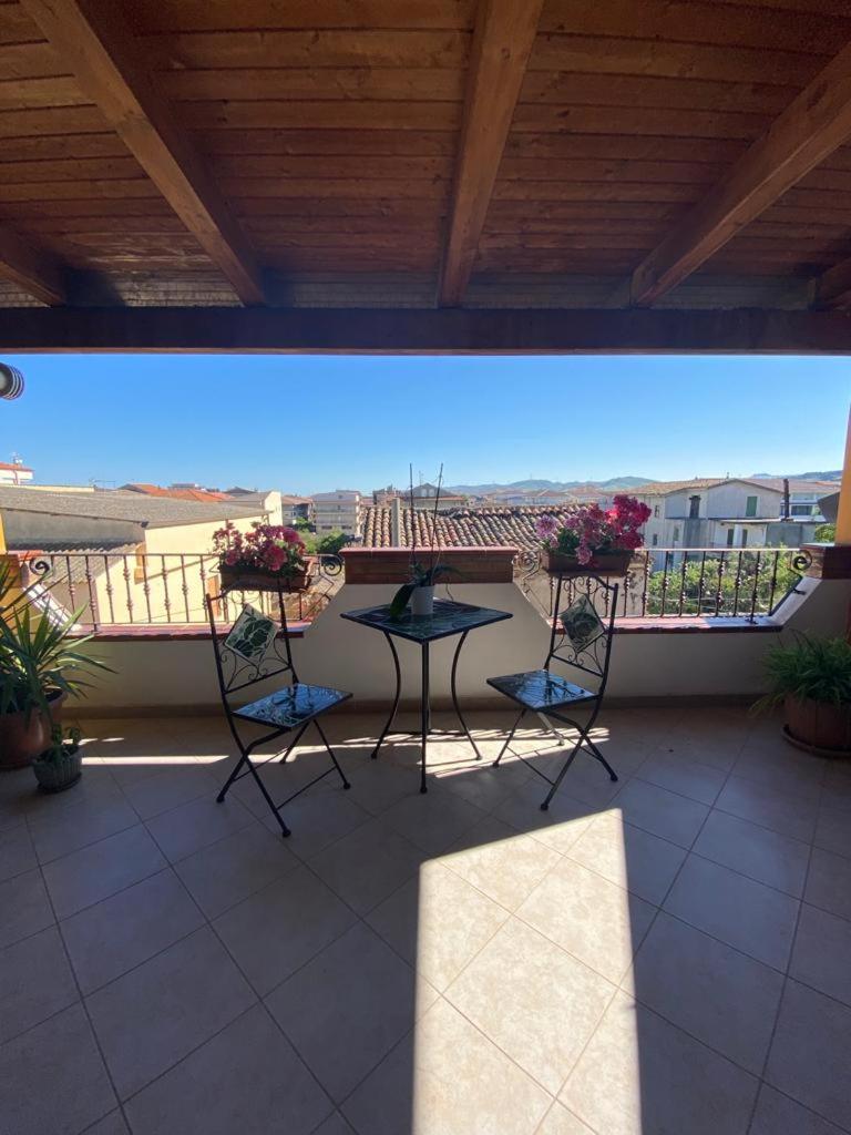 Carmen House - Housity