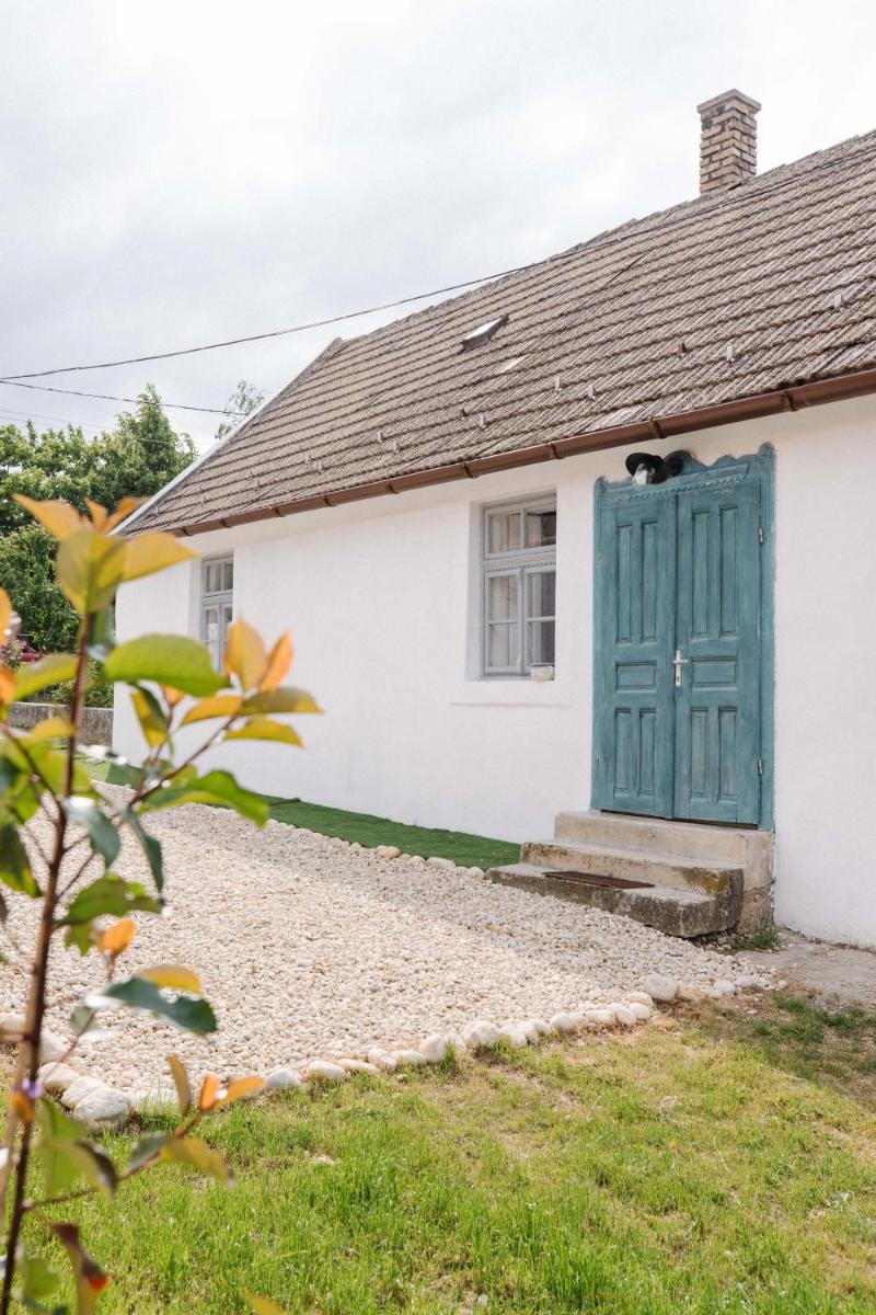 Tulipán Tótvázsony Vendégház - Housity