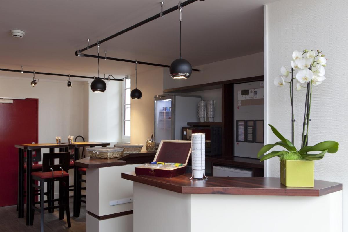 Logis Hotel Chateaubriand - Housity