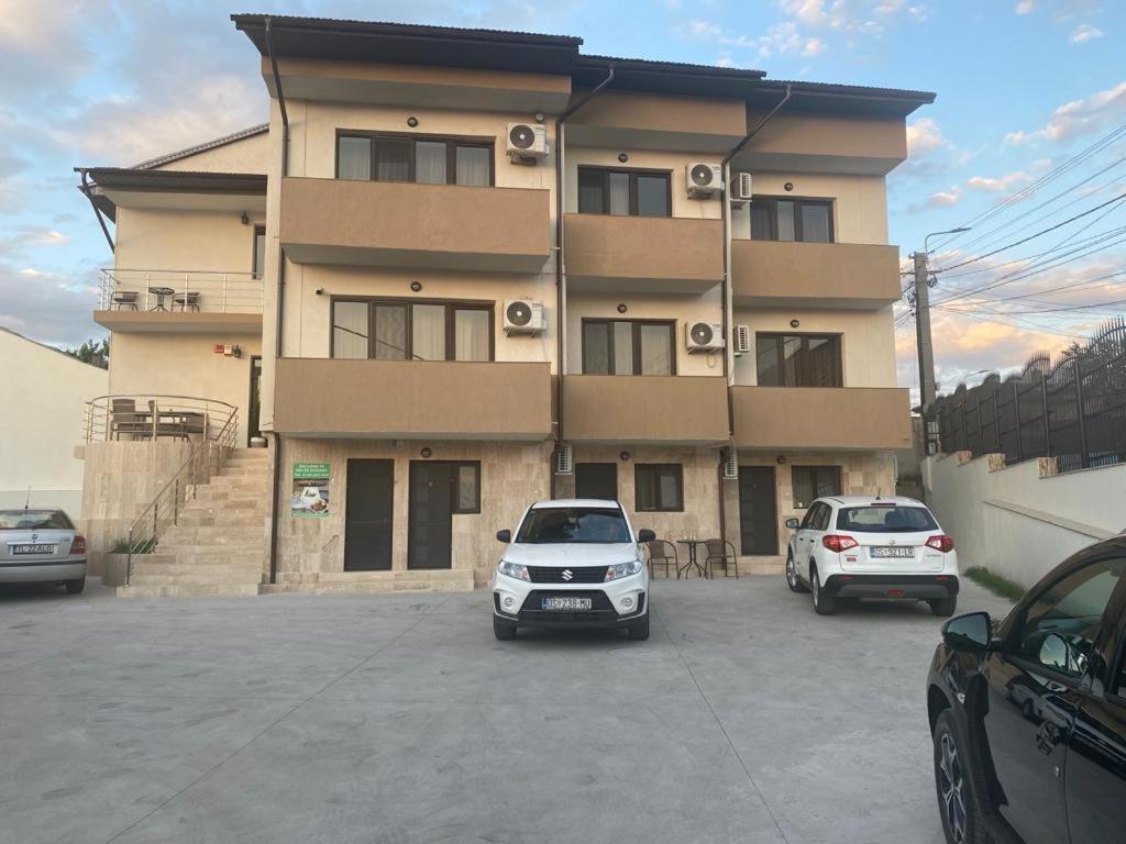 Prestige House - Housity