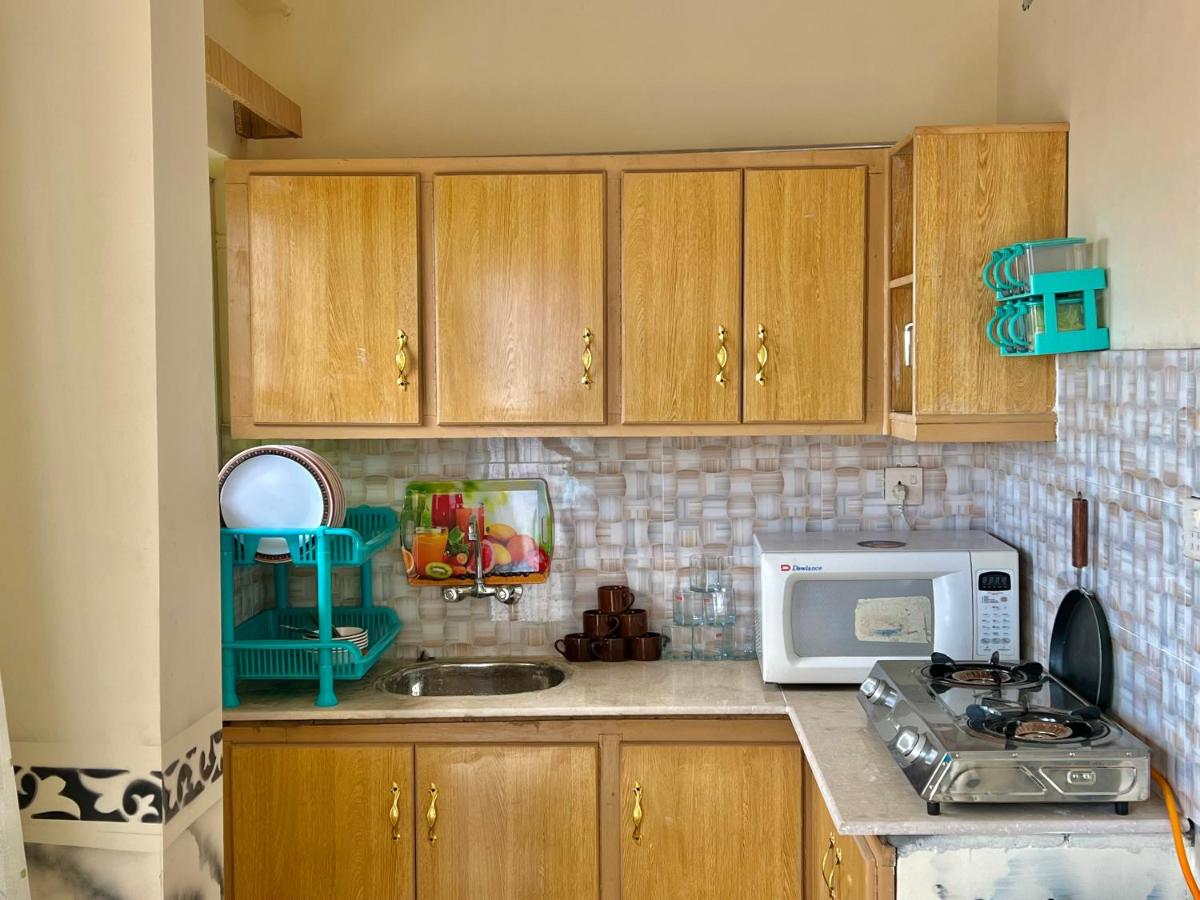 Suitetrails - Entire Apartment near Mall Road Murree