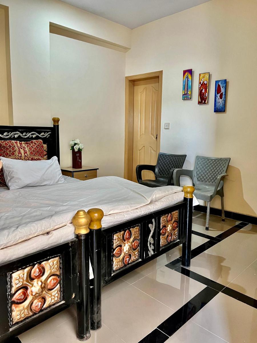 Suitetrails - Entire Apartment near Mall Road Murree