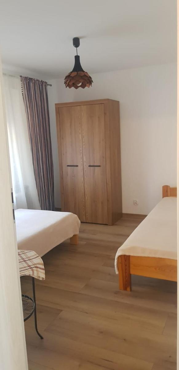 Stara Mleczarnia - Housity