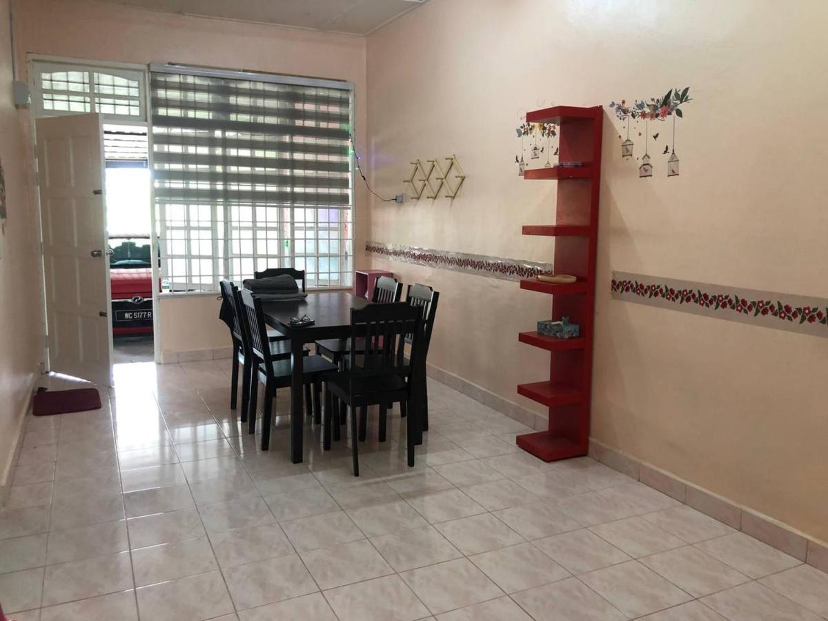 SERI LAZUARDI 6 (MUSLIM FRIENDLY) - Housity