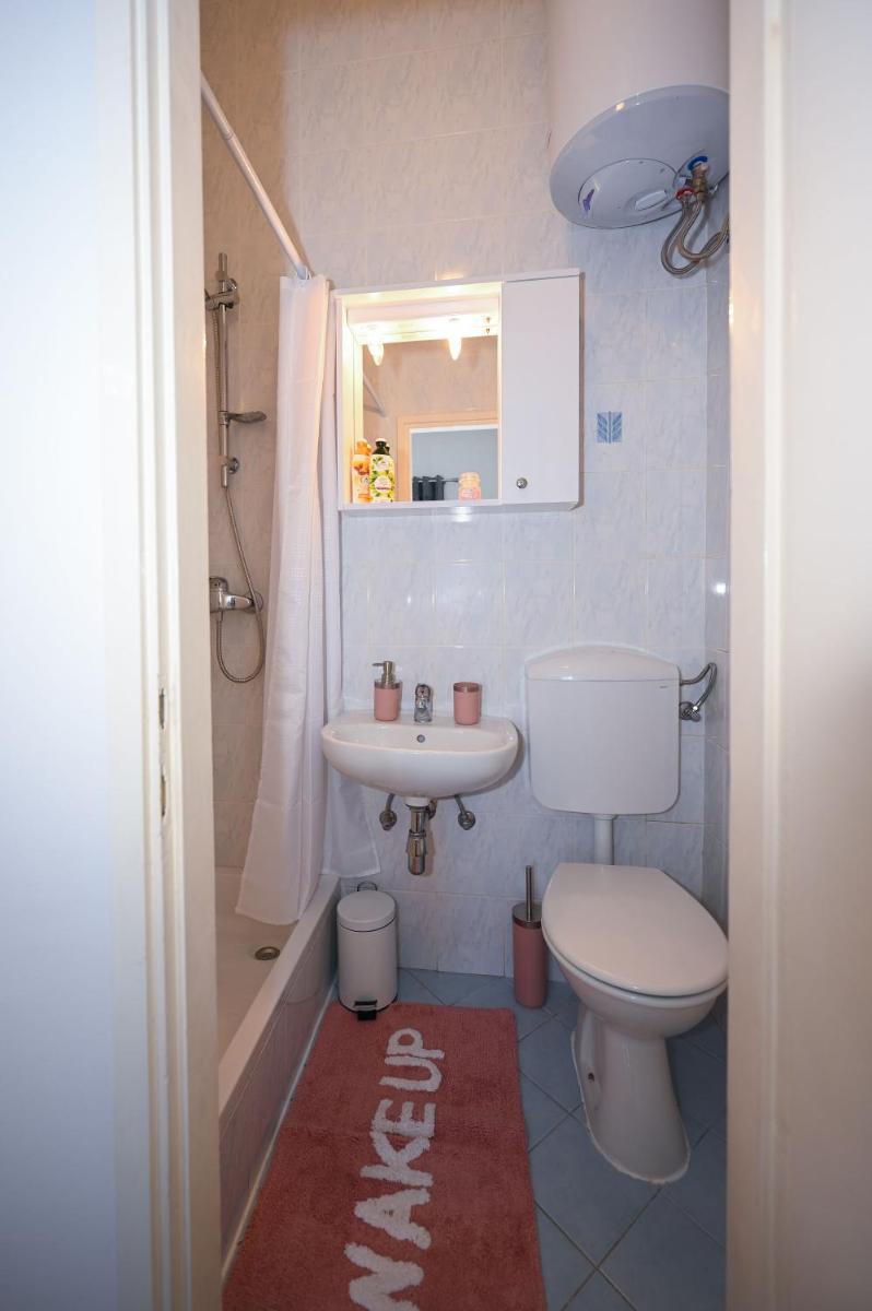 Guesthouse Nada - Housity