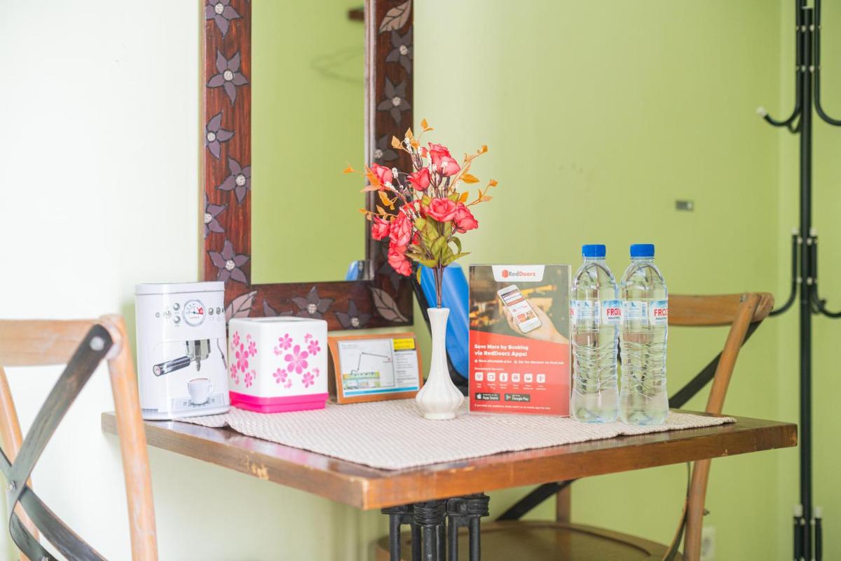 RedDoorz Syariah near Suncity Mall Sidoarjo - Housity