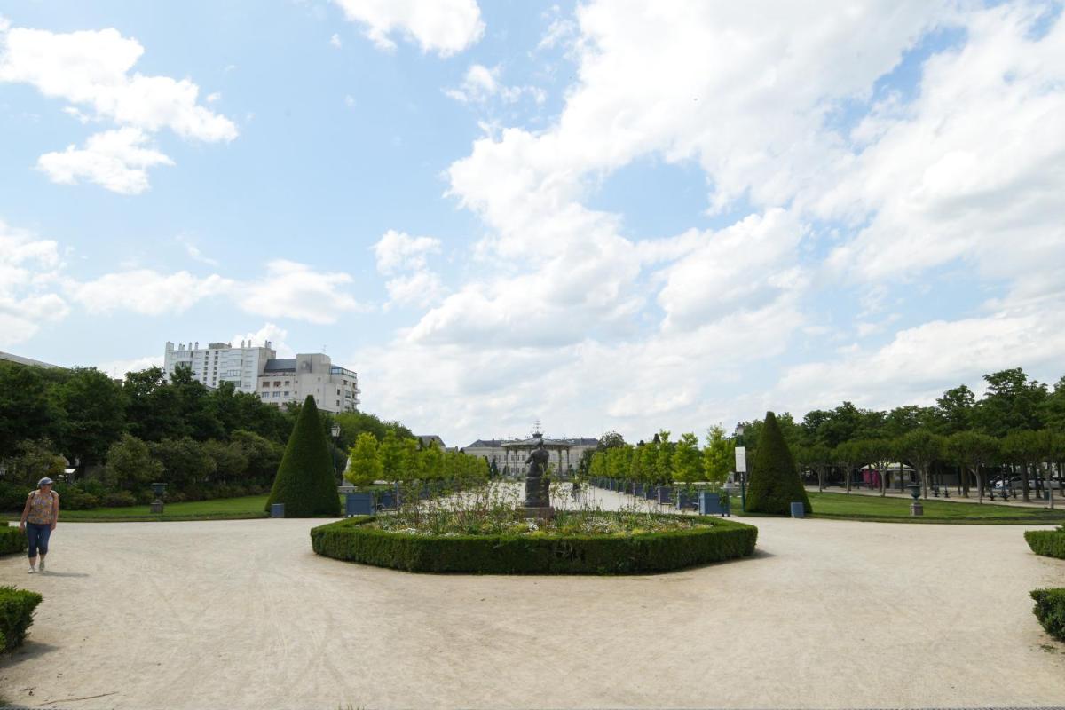 Logement neuf au centre et au calme - Housity