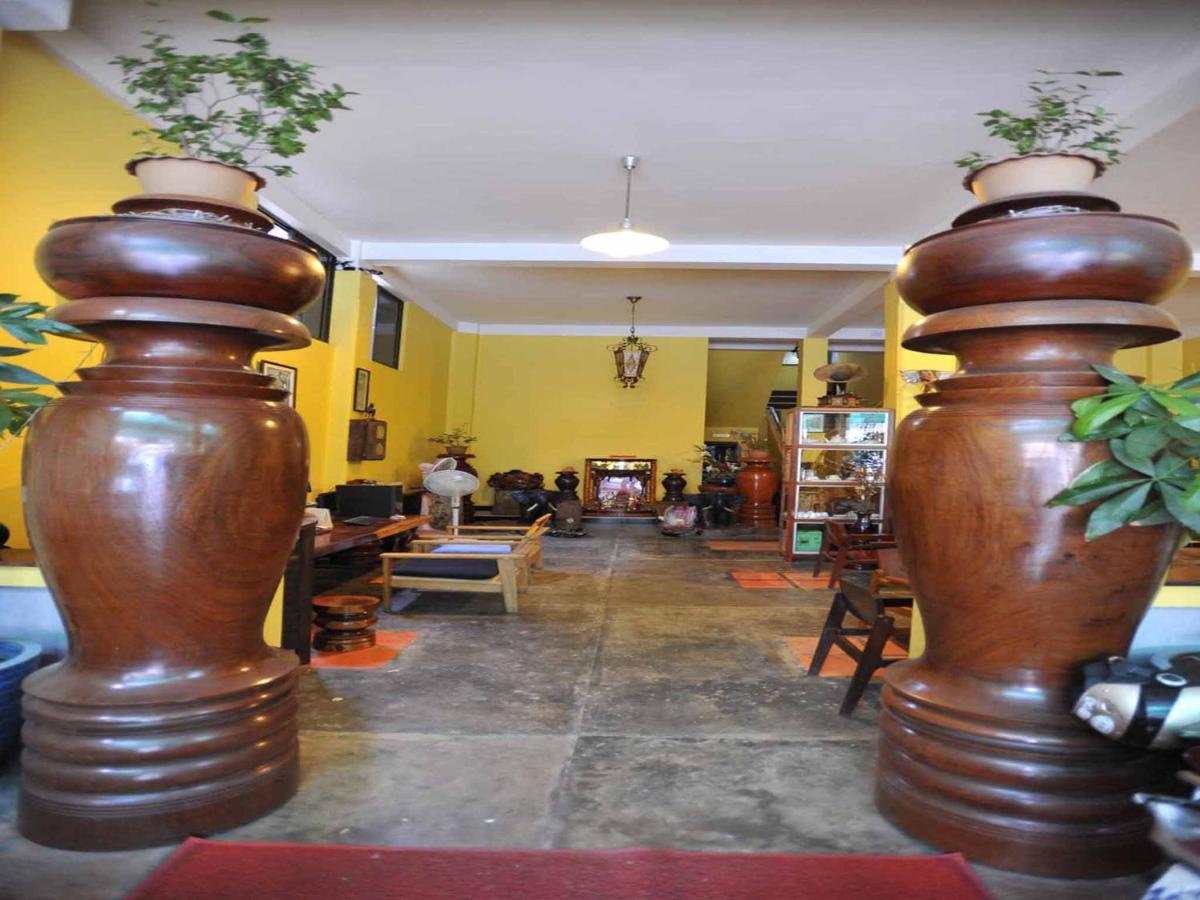 Star Wood Inn - Housity