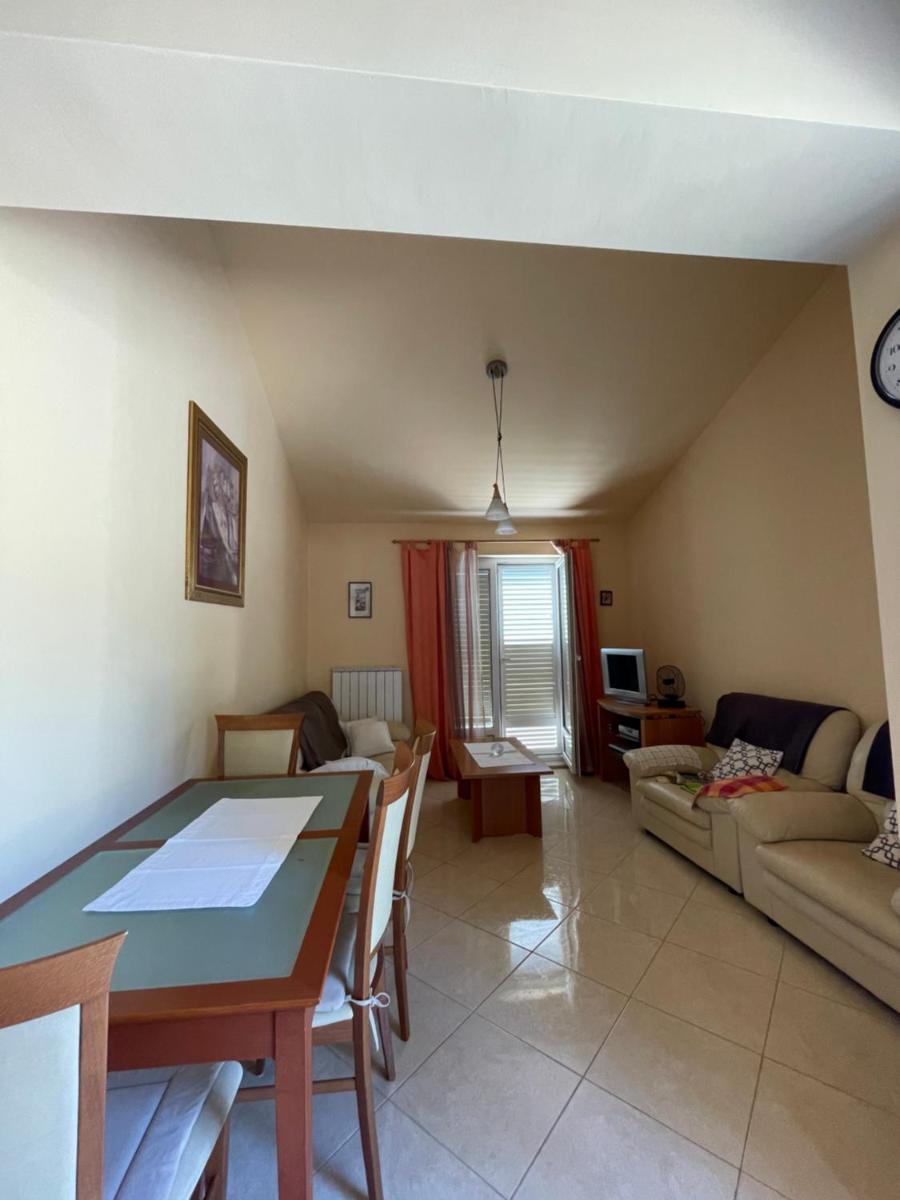 Apartment Nikola - Housity